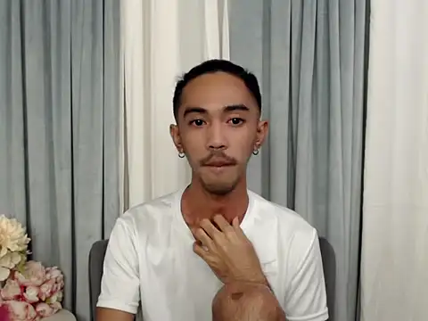 crocodale online show from 04.17.26