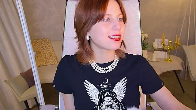 VivienneHebert online show from 05.19.26