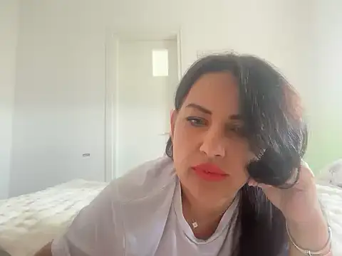SeleneVane online show from 07.04.26