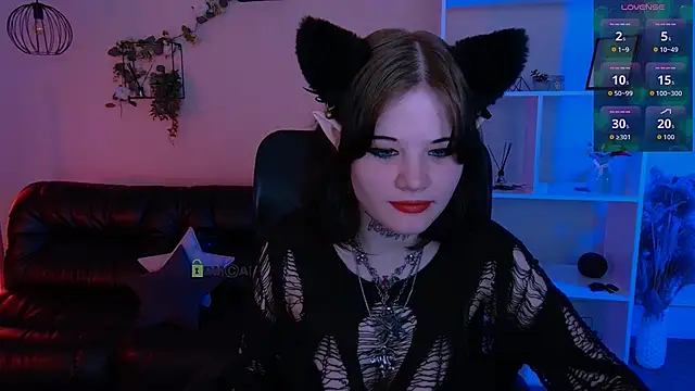 nikki kiss  online show from 05.31.26