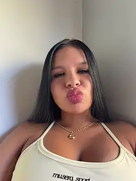 Snapshot of Elara_Luxe chatting on 07.14.26 Elara Luxe online show from 07.14.26