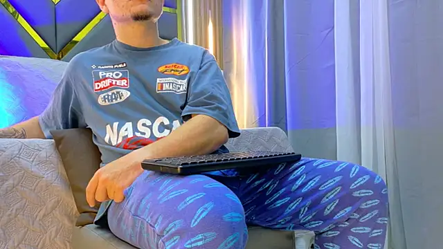 Leo Miller  online show from 04.30.26