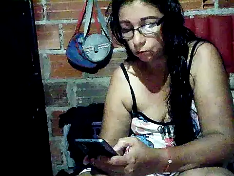 lola teem online show from 04.17.26