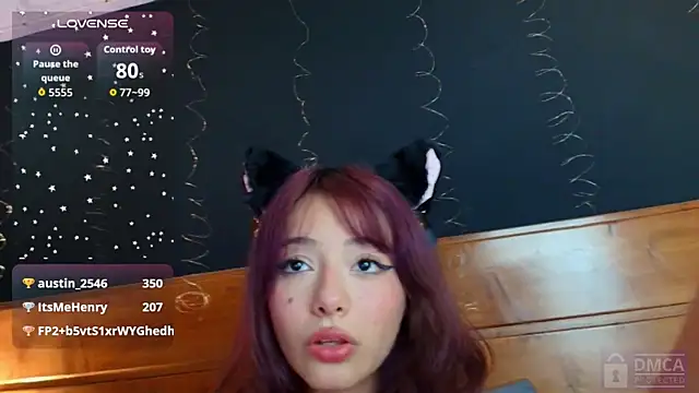Snapshot of lily_reeds chatting on 07.14.26 lily reeds online show from 07.14.26