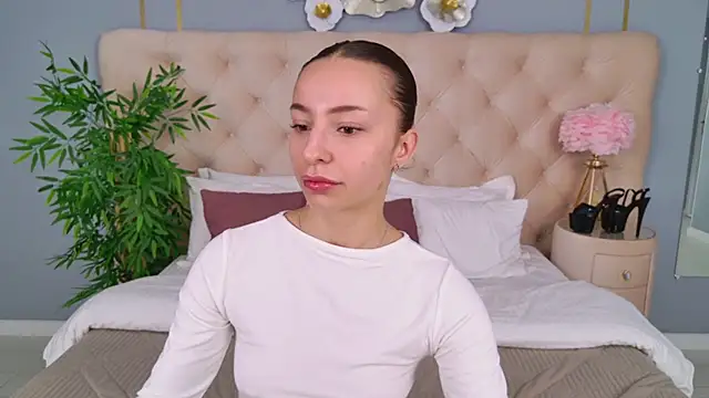 NicoleHarris online show from 05.04.26