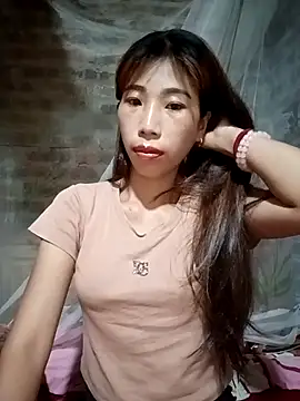 Elena Mia online show from 05.25.26