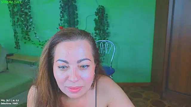 Snapshot of Zoe_Zephyr chatting on 06.29.26 Zoe Zephyr online show from 06.29.26