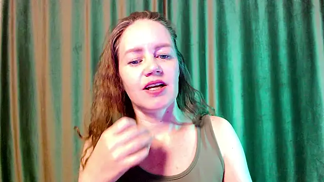 Snapshot of Fern_Lust chatting on 04.30.26 Fern Lust online show from 04.30.26