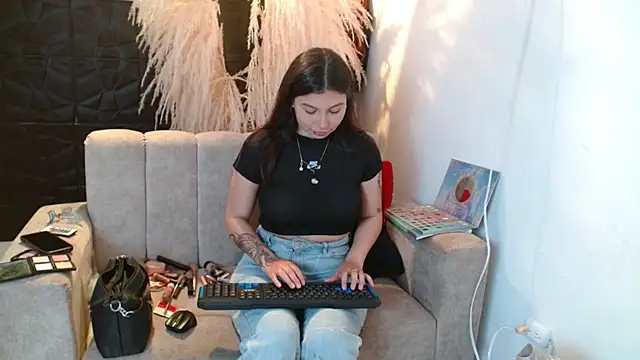 Snapshot of madison16092020 chatting on 04.16.26 madison16092020 online show from 04.16.26