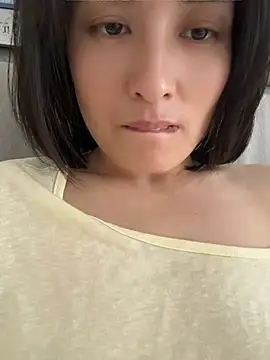 Snapshot of Faye-baby chatting on 06.11.26 Faye-baby online show from 06.11.26