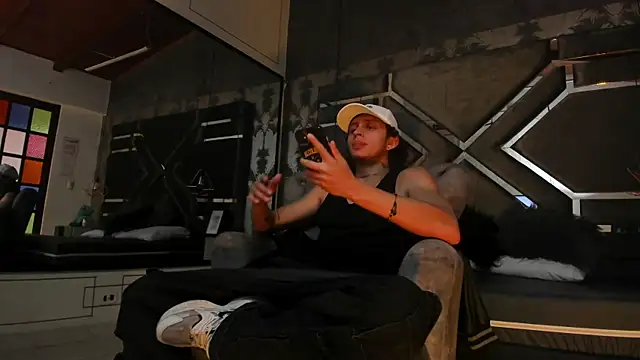 JayTaylorr online show from 04.23.26