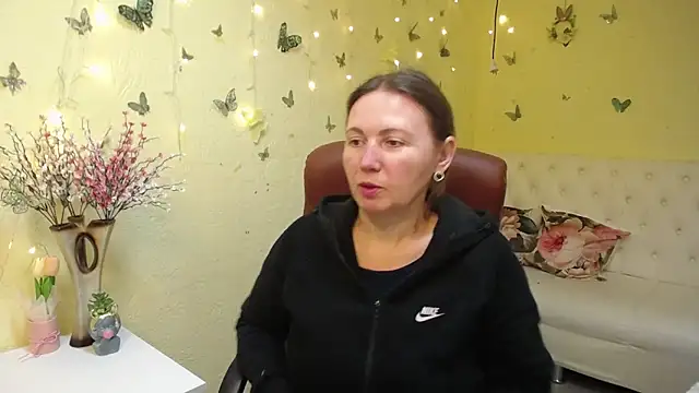 ZoyaPask online show from 04.24.26