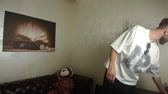 KyloEast online show from 06.20.26