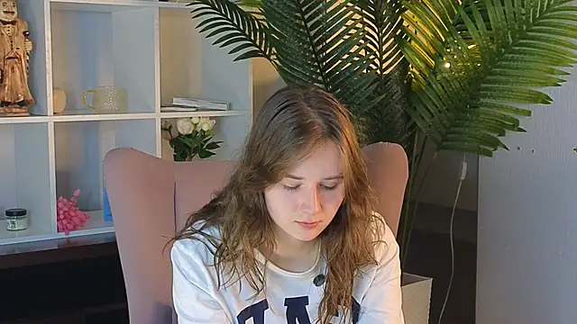 PamalaWhittmore online show from 04.18.26