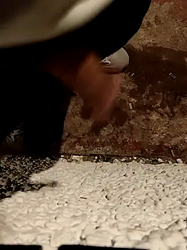 Tuyxo online show from 04.24.26