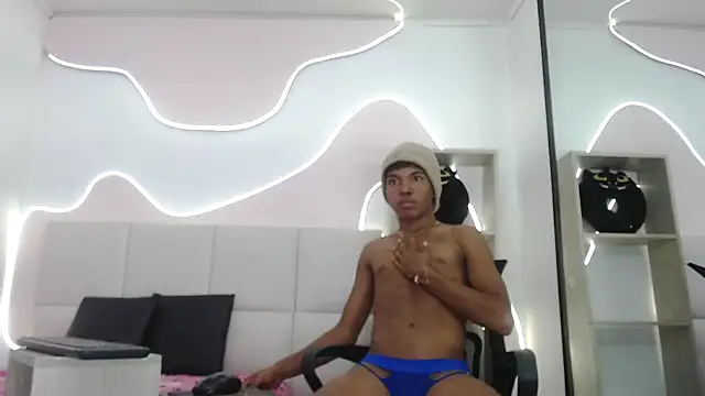 Chris Hott online show from 04.26.26