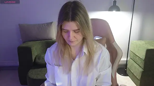 TonyaMeow online show from 05.28.26