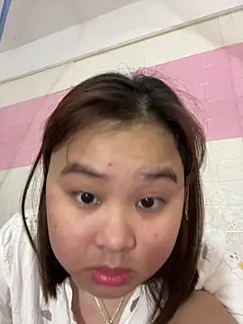 NhungNhun789 online show from 04.18.26