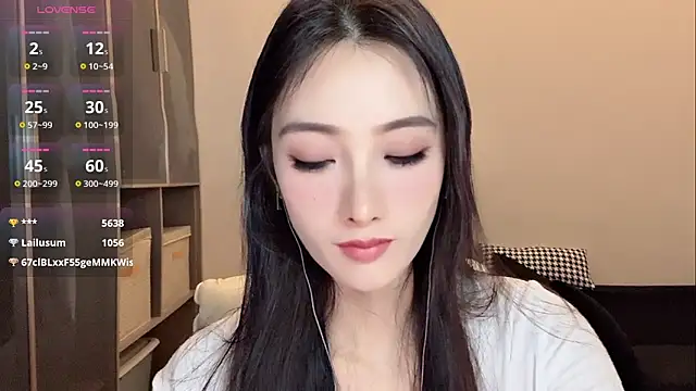 Snapshot of Xixi-mm chatting on 06.18.26 Xixi-mm online show from 06.18.26