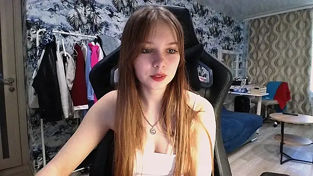 Snapshot of Princess_Mira chatting on 08.04.26 Princess Mira online show from 08.04.26