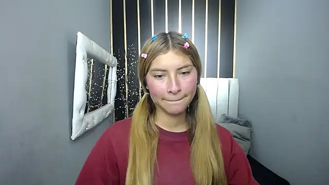 Snapshot of nancy_blonde chatting on 04.28.26 nancy blonde online show from 04.28.26