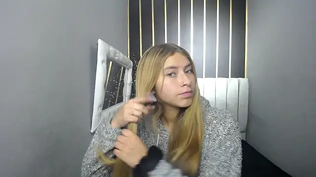 Snapshot of nancy_blonde chatting on 05.20.26 nancy blonde online show from 05.20.26