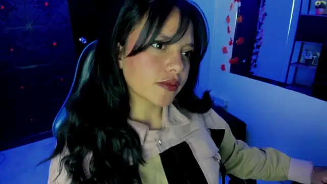 LilaVelvet online show from 06.04.26