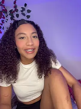 Daphnne Curly online show from 05.22.26