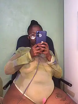 TheEmpressLushXO online show from 04.18.26