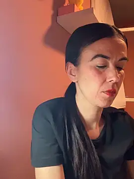 Snapshot of dulceflor25 chatting on 04.25.26 dulceflor25 online show from 04.25.26