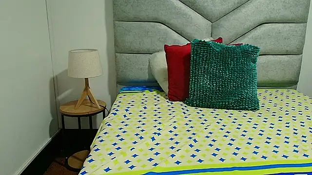 Snapshot of fernanda_not_swee chatting on 04.29.26 fernanda not swee online show from 04.29.26