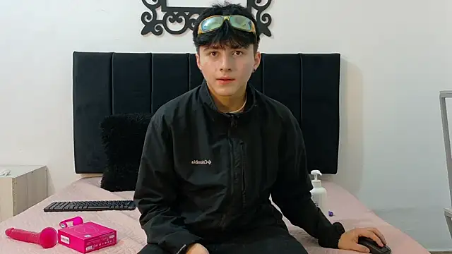 Snapshot of LunayDream chatting on 06.06.26 LunayDream online show from 06.06.26