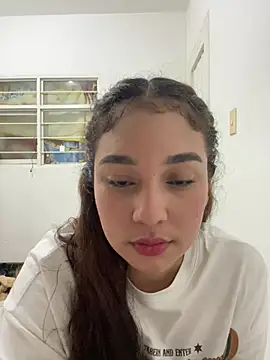 Snapshot of alana_lee23 chatting on 05.24.26 alana lee23 online show from 05.24.26