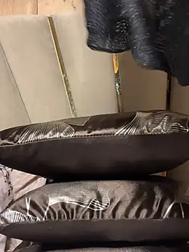 SecretDarkRoomXO online show from 06.17.26