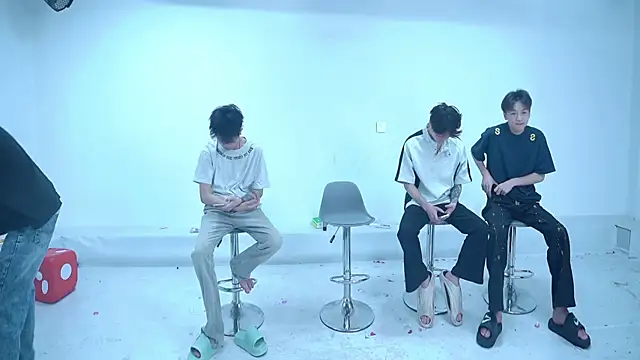 Woshididimen- online show from 05.07.26