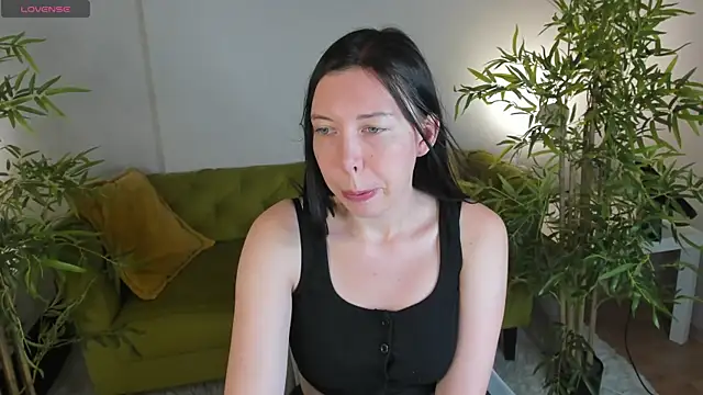 Sandra Ross online show from 07.10.26