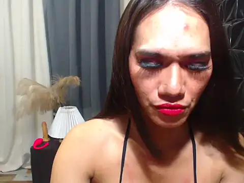 Queen Haliyah online show from 05.22.26
