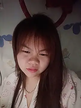 Truxcy1 online show from 05.17.26