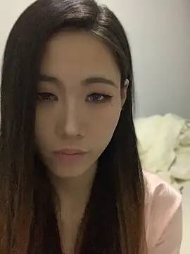 Veil-00 online show from 06.04.26