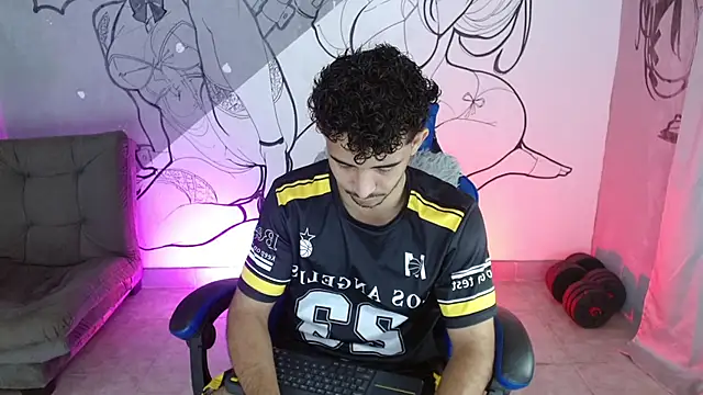 caius bigcock1 online show from 05.17.26