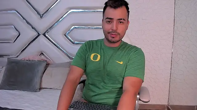MaximoFerrer online show from 04.30.26