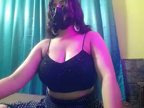 -Queenie online show from 07.03.26