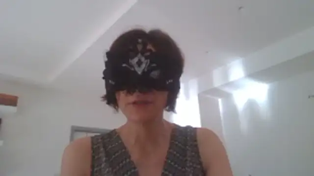 Snapshot of HelenTiAscolta chatting on 06.05.26 HelenTiAscolta online show from 06.05.26