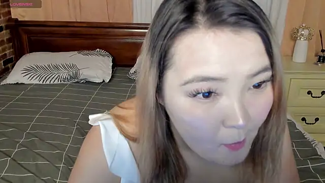 VelvetKIss01 online show from 05.05.26
