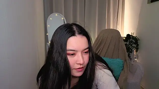 MomoRins online show from 05.13.26