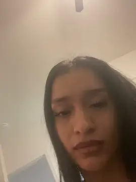 leenachanel online show from 04.22.26