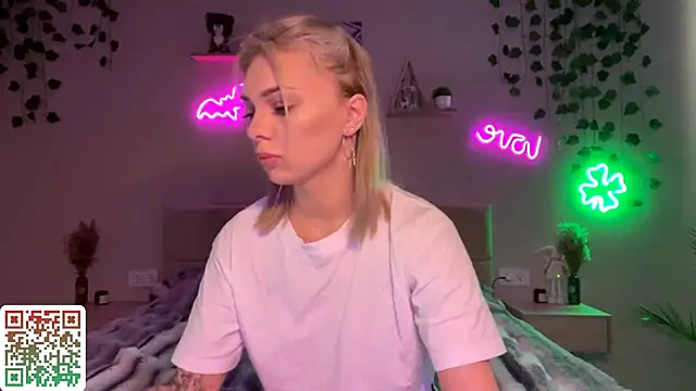 CandyRass online show from 05.10.26