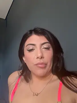 Divine Daniella online show from 04.22.26