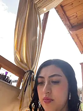 Dahlia cortes online show from 07.01.26