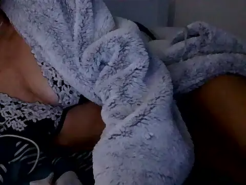 SweetLuc11 online show from 06.11.26